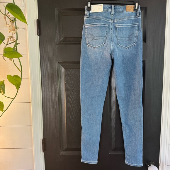 American Eagle Next Level Super High Jegging in Medium Vintage - Picture 5 of 5